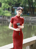 „Ruby Charm“ Chinesisches Qipao Kleid